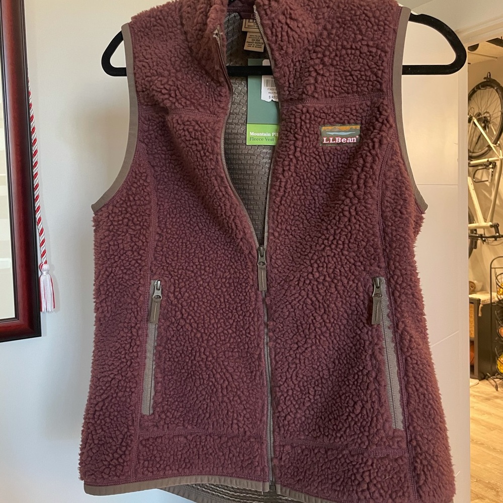 Black Plum Mountain Pile Fleece Vest